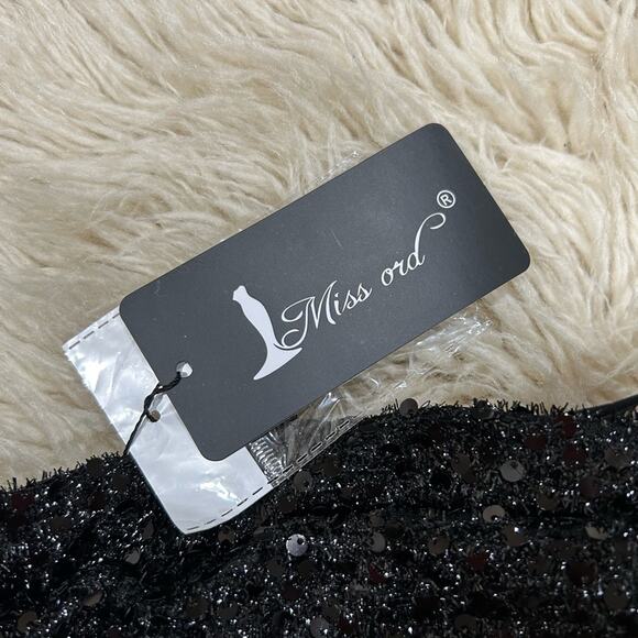 Black Sequin One-Shoulder Maxi Dress - Picture 6 of 13